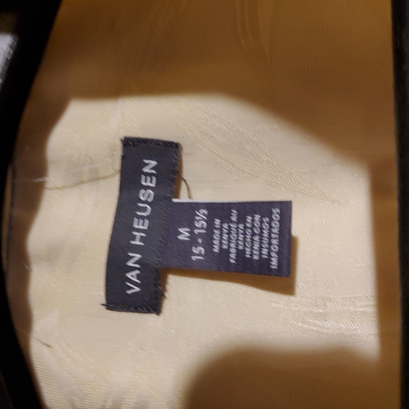 Van Heusen Tropical short sleeve button down medium - Picture 2 of 5